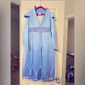Disney Elsa  frozen costume dress for 7-8 years old girl with Elsa frozen wig.